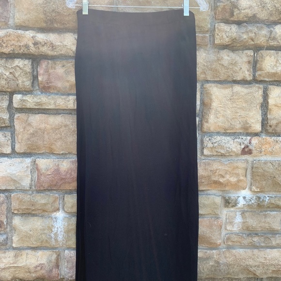 LOFT Black Maxi Skirt - Picture 1 of 5